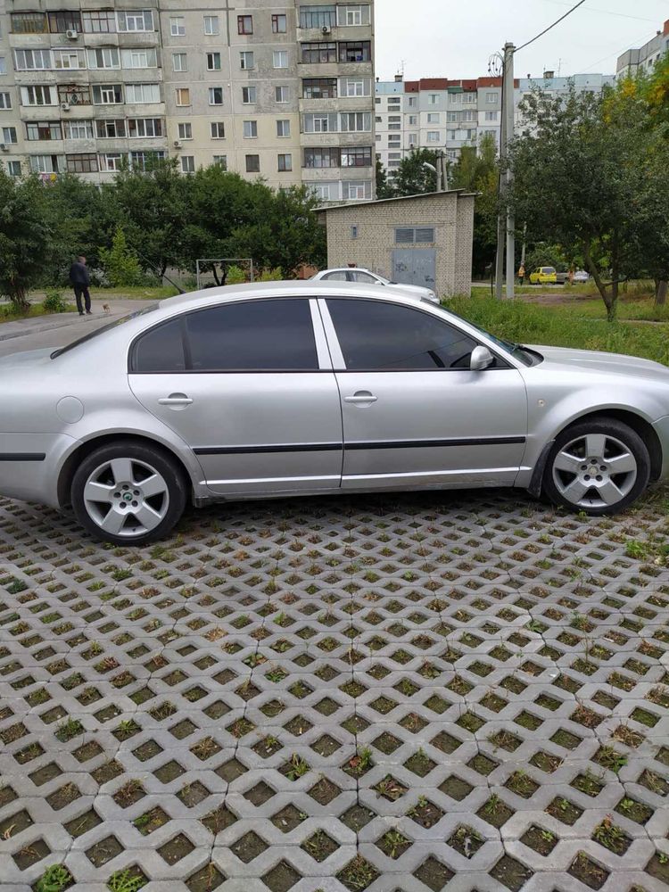 Продам Шкоду Superb 1