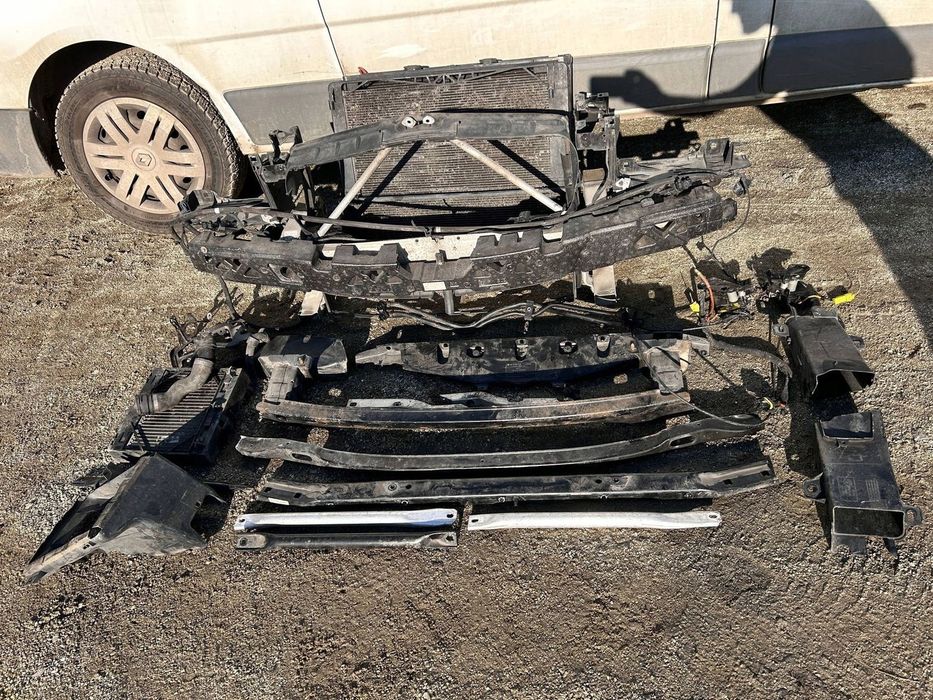 BMW 5 F10 F11 2010 ALPINA D5 PAS PRZEDNI 535D CHŁODNICE