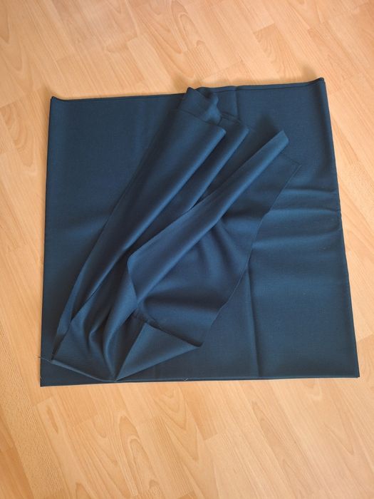 Тканина з вовни.