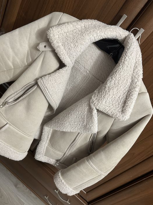 бежева дублянка, розмір S за 400 грн