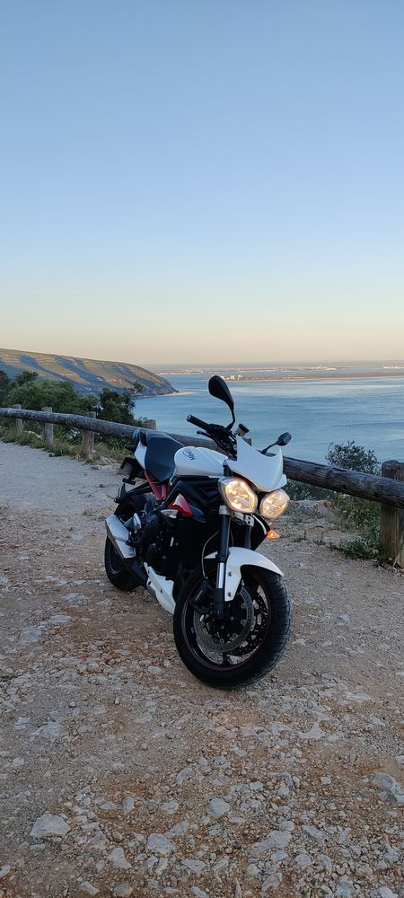 Triumph street triple 675