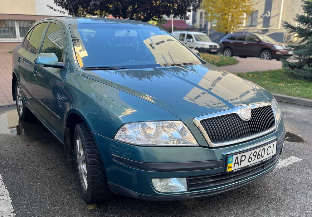 Продам автомобіль Шкода