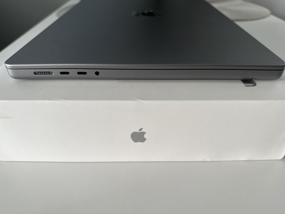 16 MacBook Pro mit Apple m2 pro Chip