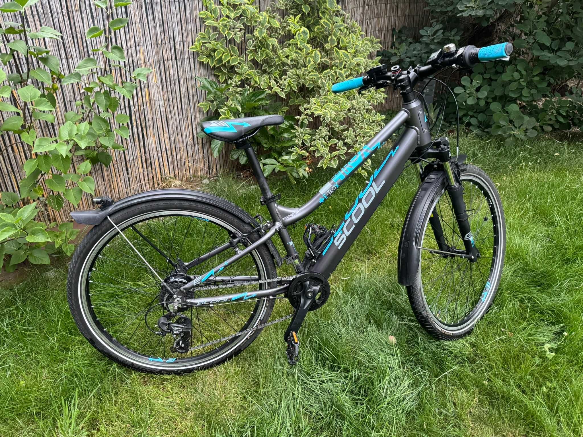 Rower elektryczny S'COOL e-trox 7S 26" – (transport do 100km)
