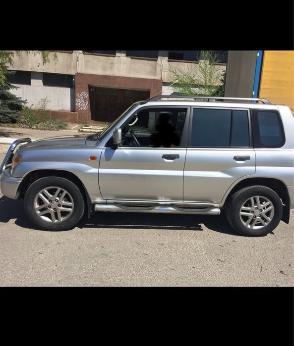 Mitsubishi pajero pinin