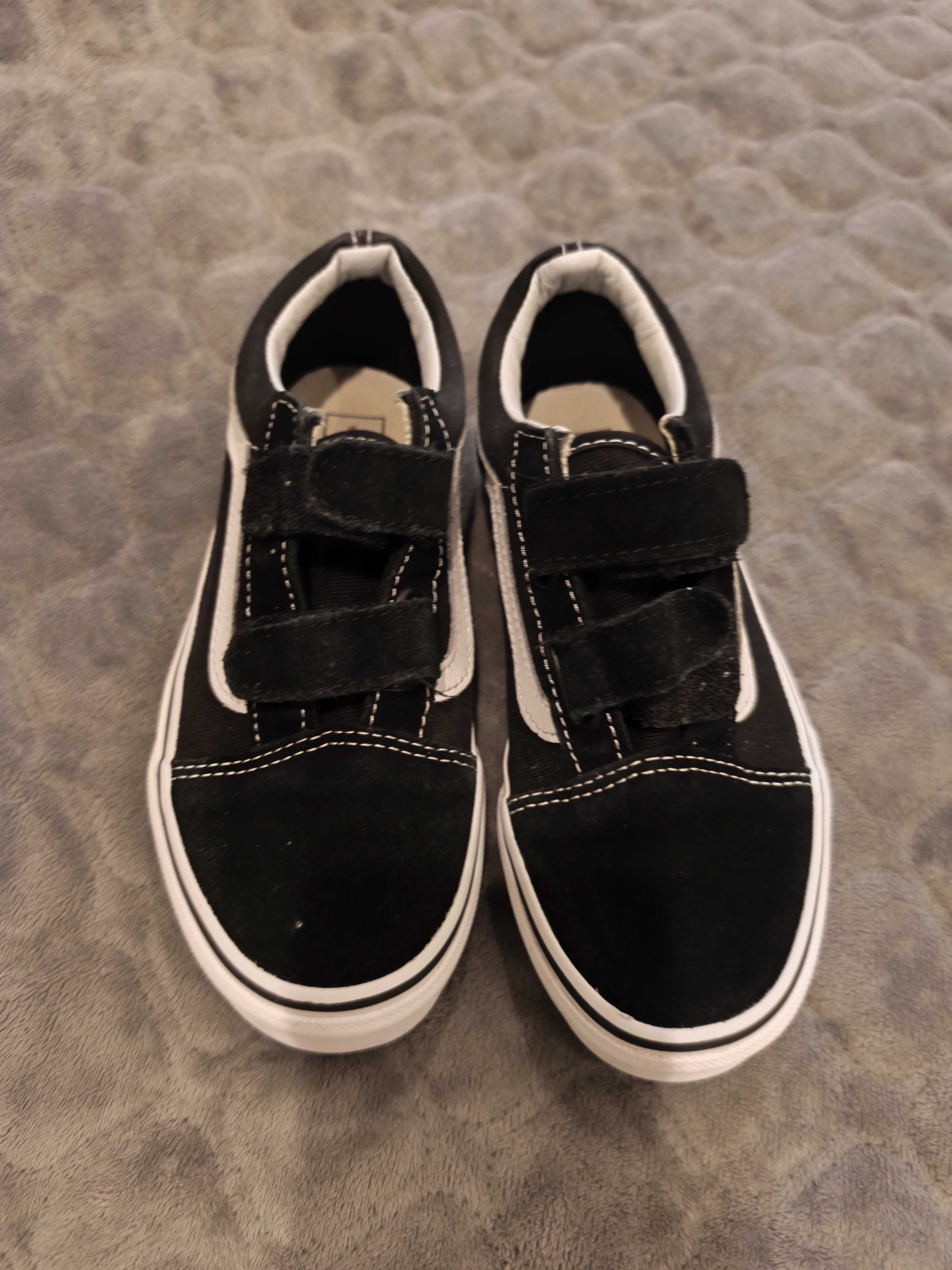 Продам Vans б/у на липучках