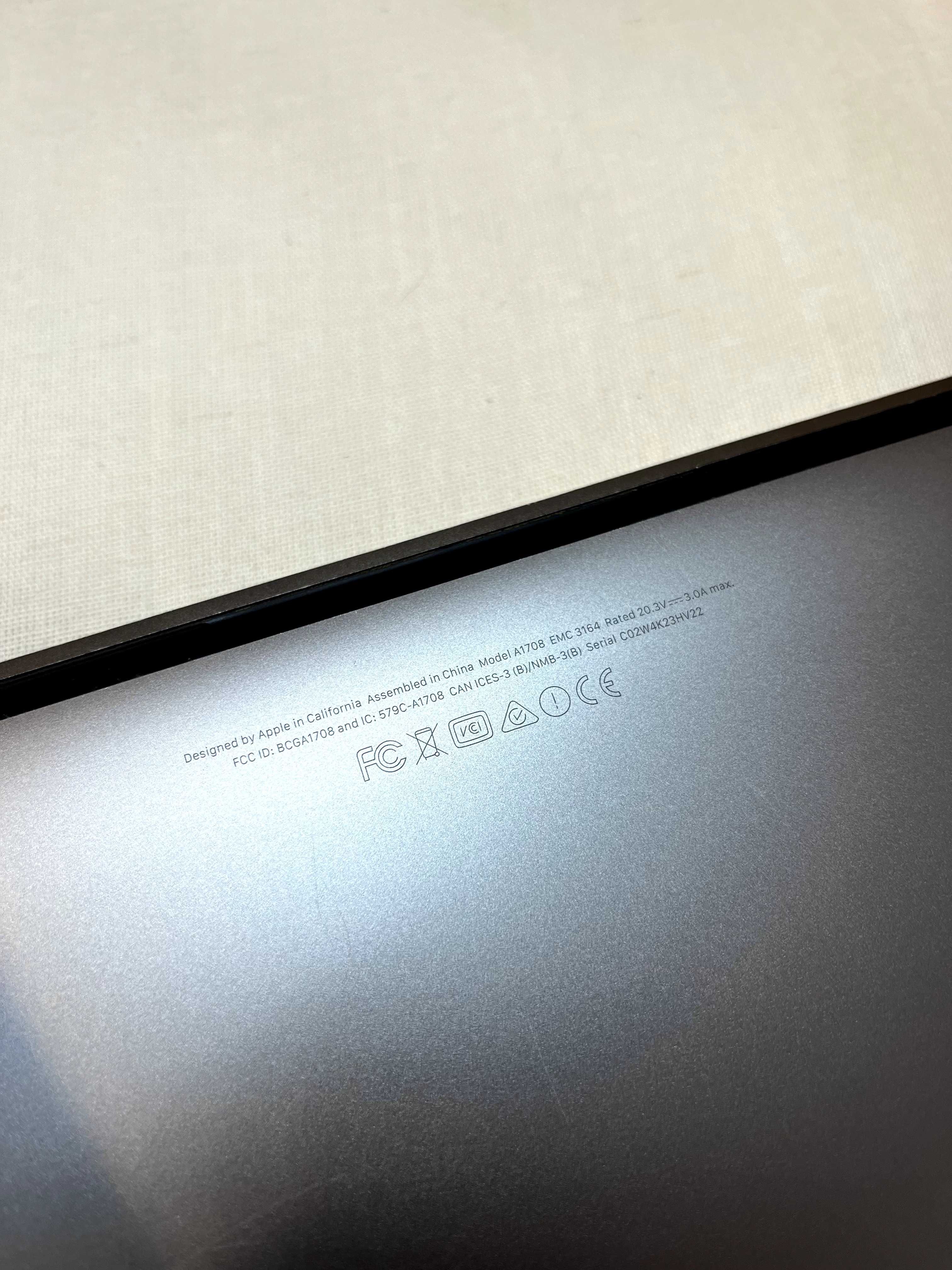 MacBook Pro  13 (2017) - Core i5 - 8GB SSD 256