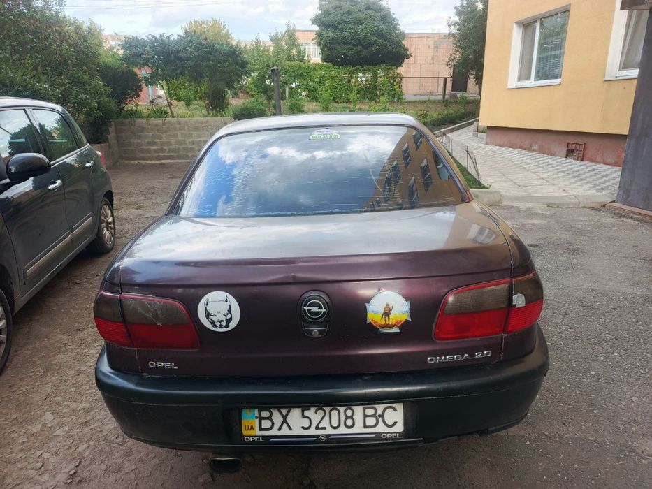 Продам Opel Omega 2.0