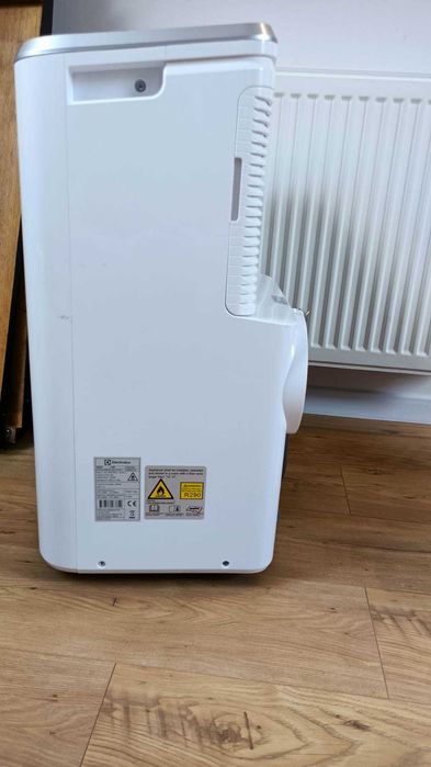 Przenośny klimatyzator ELECTROLUX EXP34U338CW