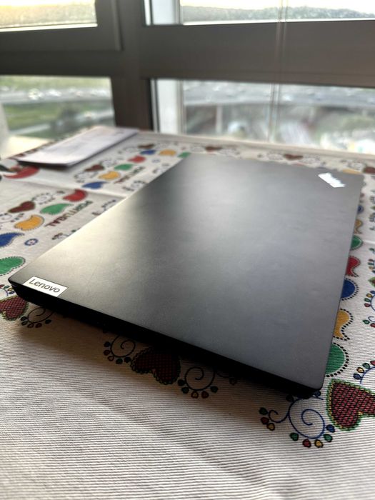 Laptop Lenovo i7, 16GB memória, Thinkpad E14 Gen2 - Perfeito estado