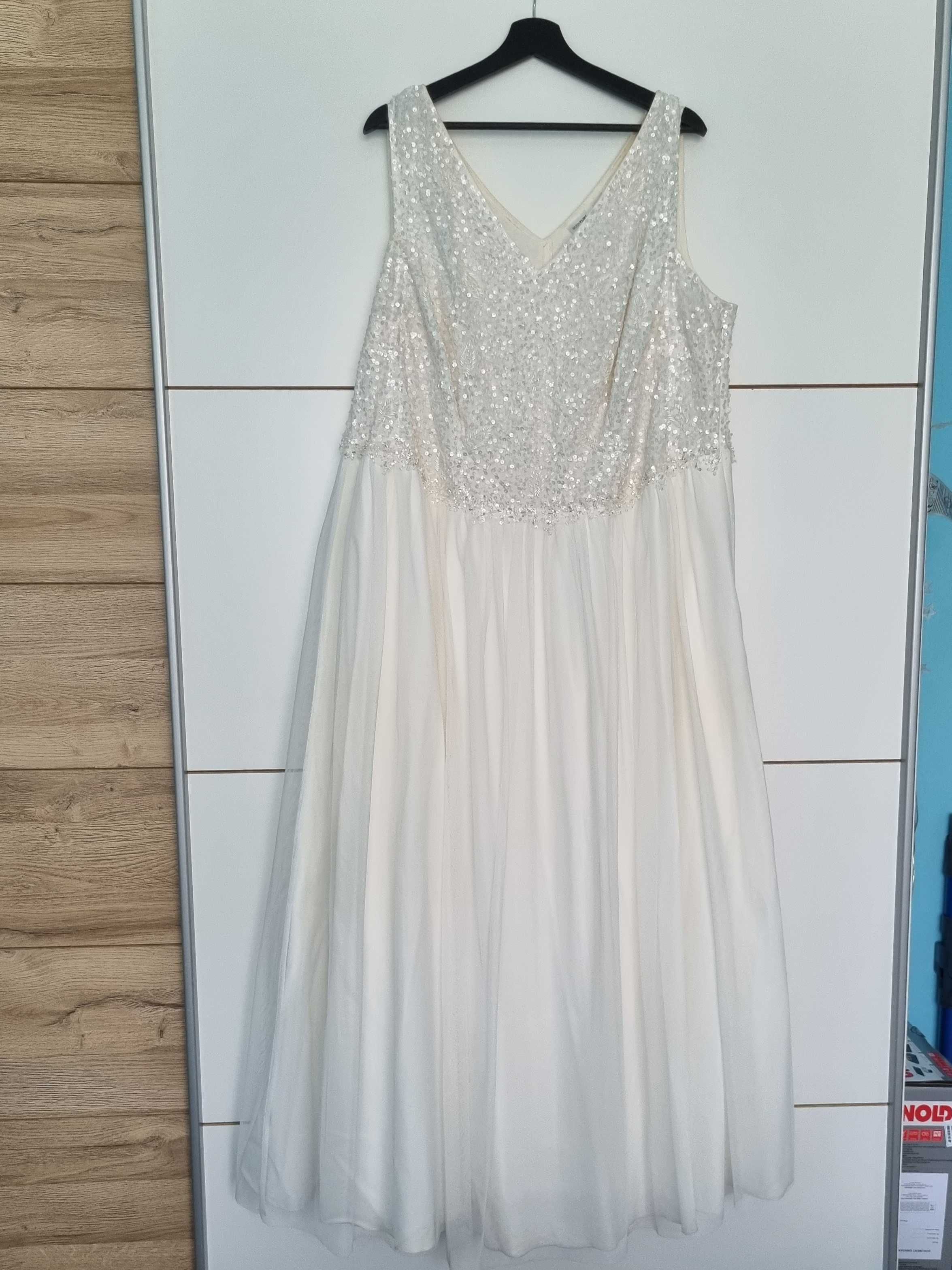 Suknia ślubna (rozmiar 52)