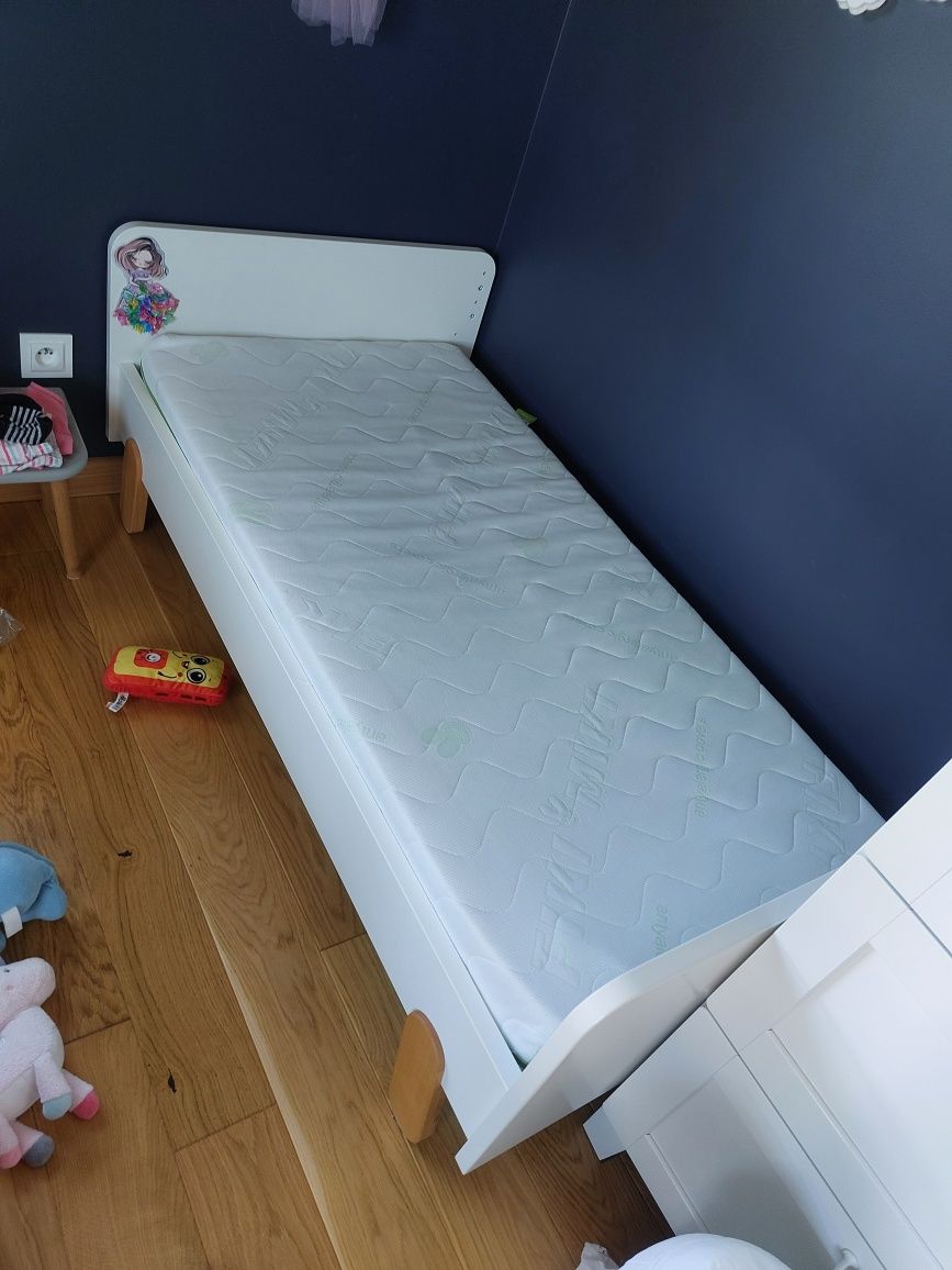 Łóżko, Łóżeczko niemowlęce, tapczan 140x70 pinio IGA