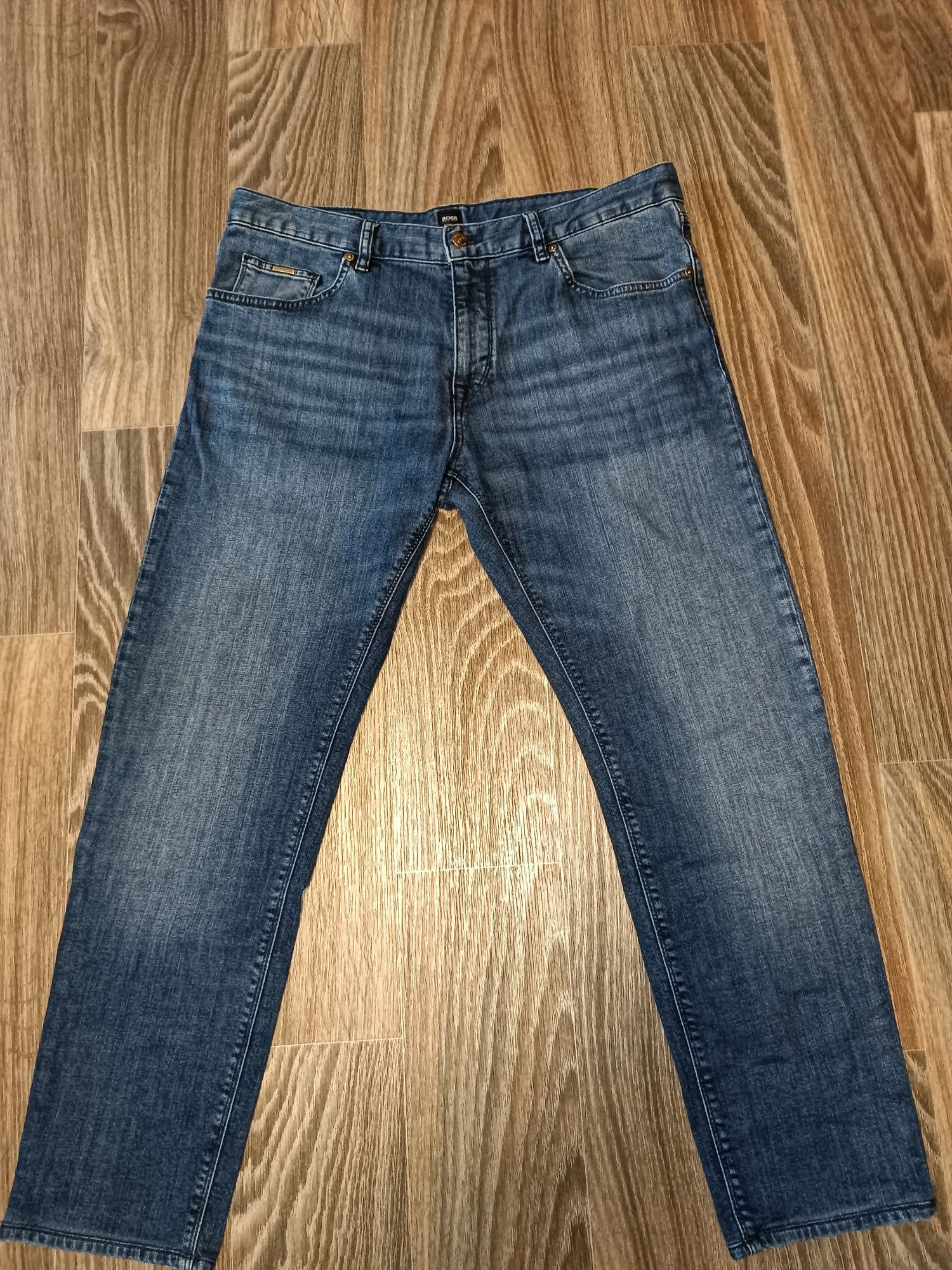Продам  джинсы, Hugo Boss
