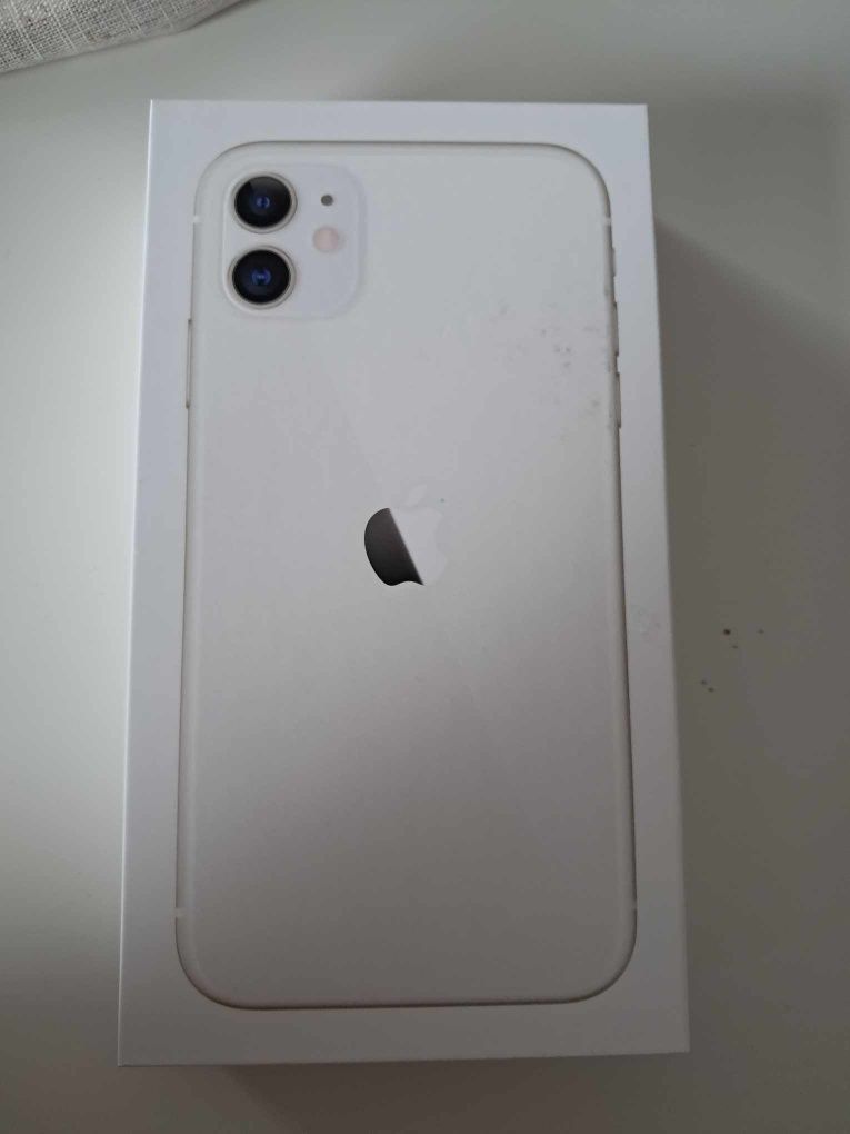 Sprzedam iPhone 11 biały