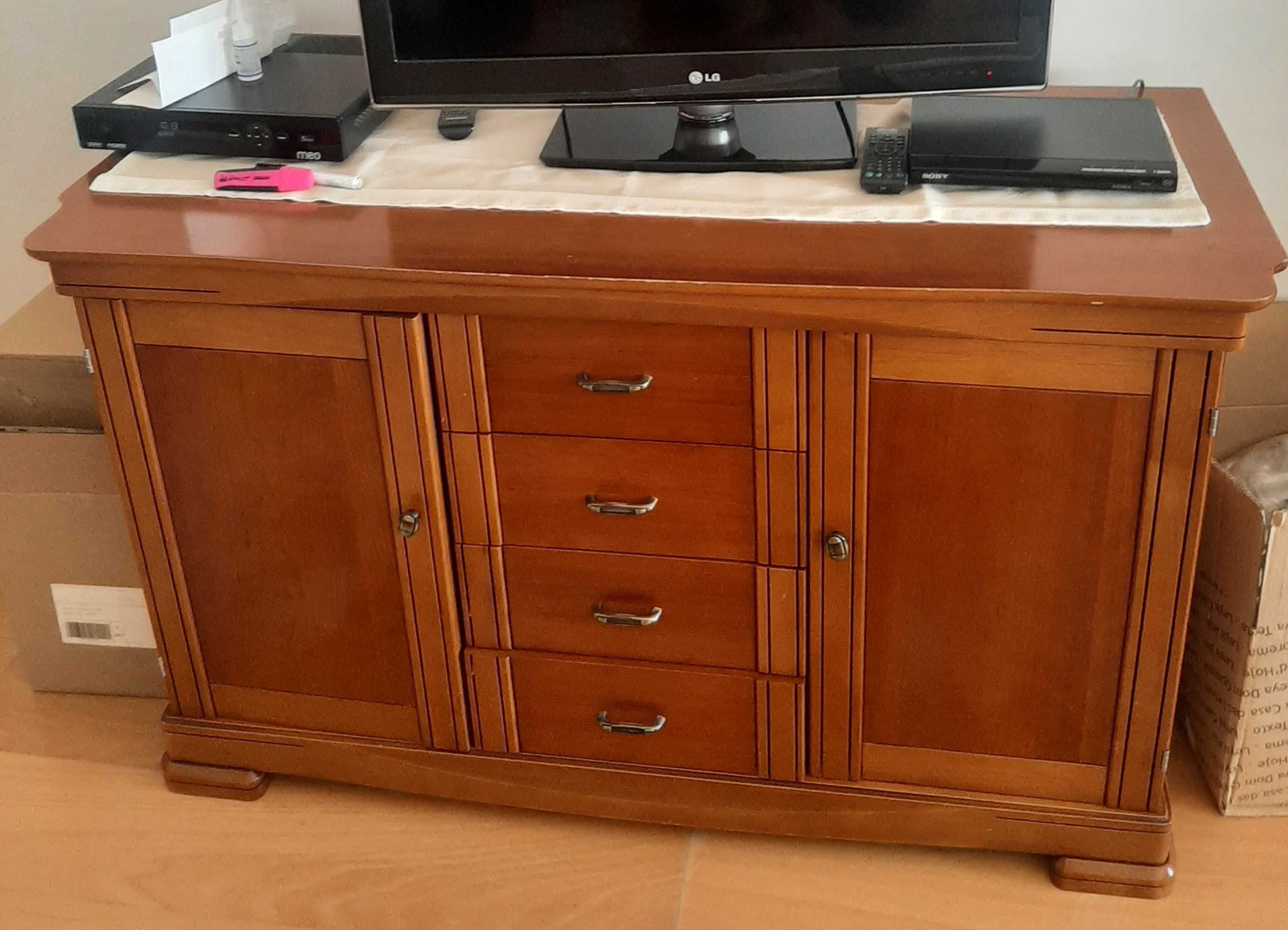 Móvel TV/Aparador para a sala