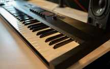 Native Instruments Komplete Kontrol S61 MK2 - Klawiatura MIDI USB