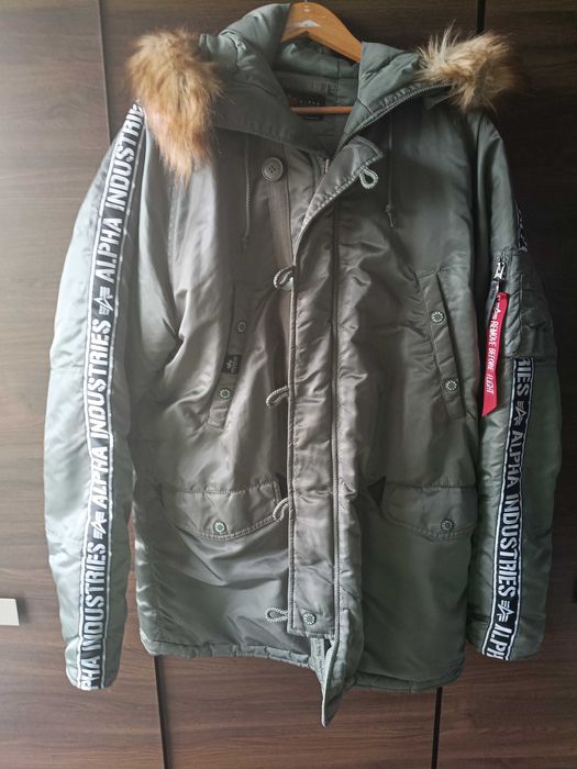 Aloha Industries. XXL. Zimowa.