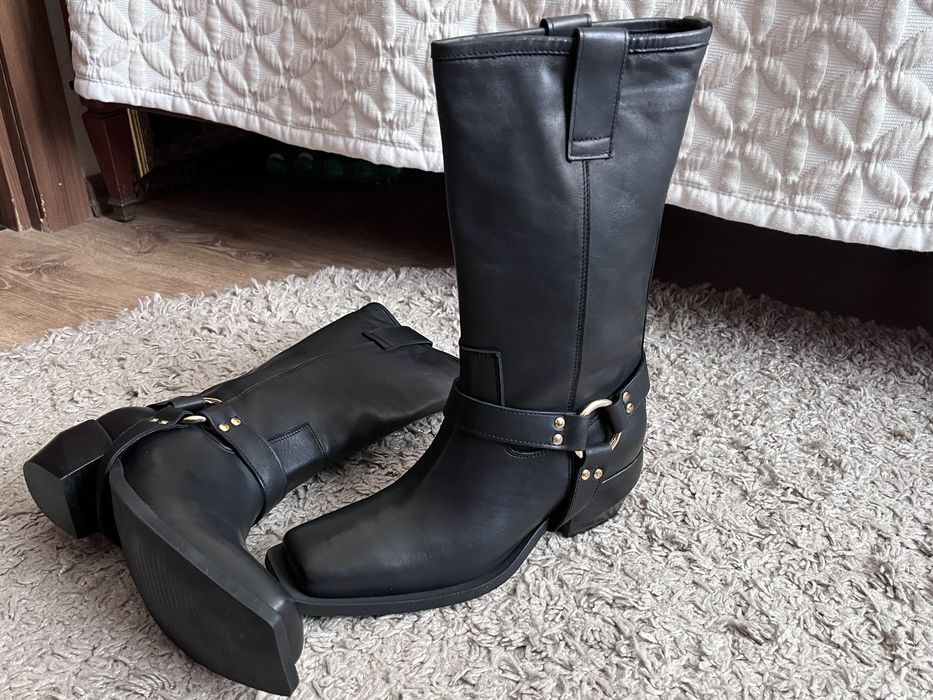 Чоботи Джесс голд, Італія, L’ESTROSA