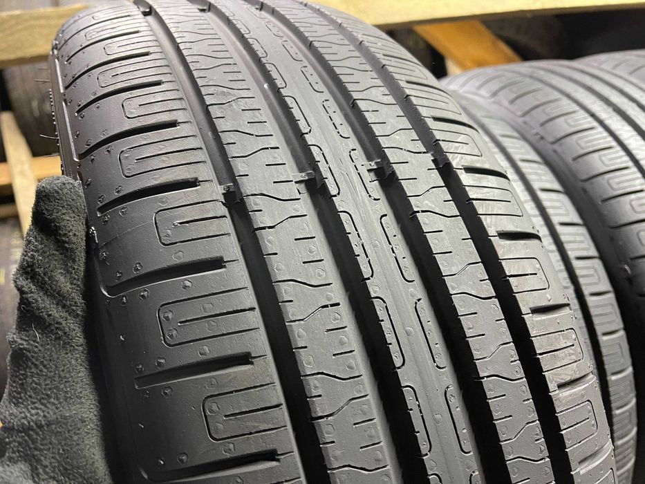 Стан нових 215/45R20 95T Goodyear EfficientGrip perf. 2ШТ