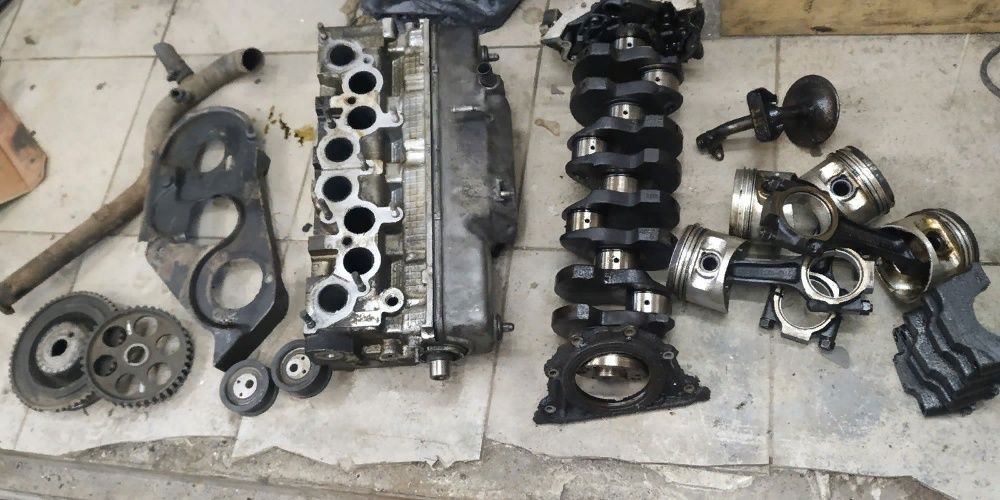 Запчасти к  двигателю ваз 2109-2115