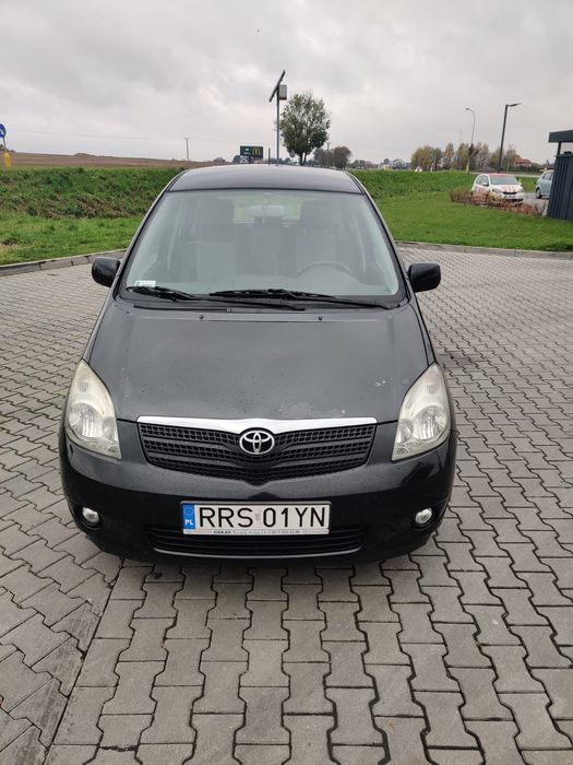 Toyota corolla verso 2003 90km 2.0 d4d