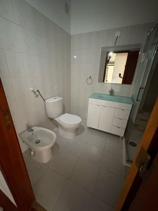 Arrendo quarto solteiro