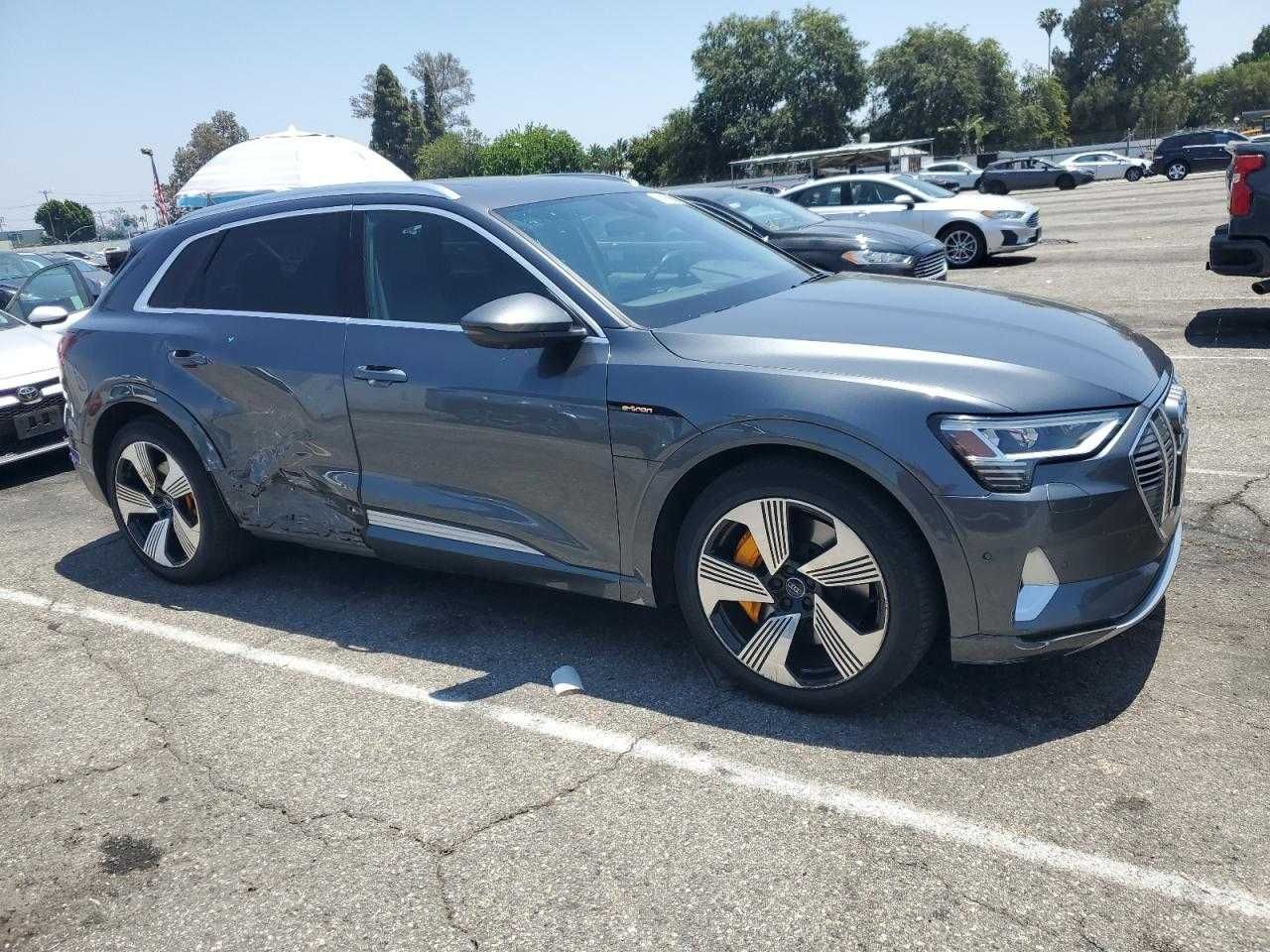 Audi E-Tron Prestige 2019 -