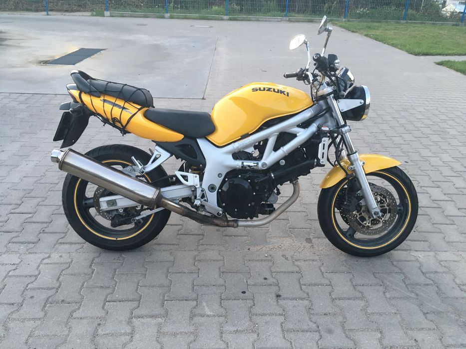 Suzuki SV650n, naked