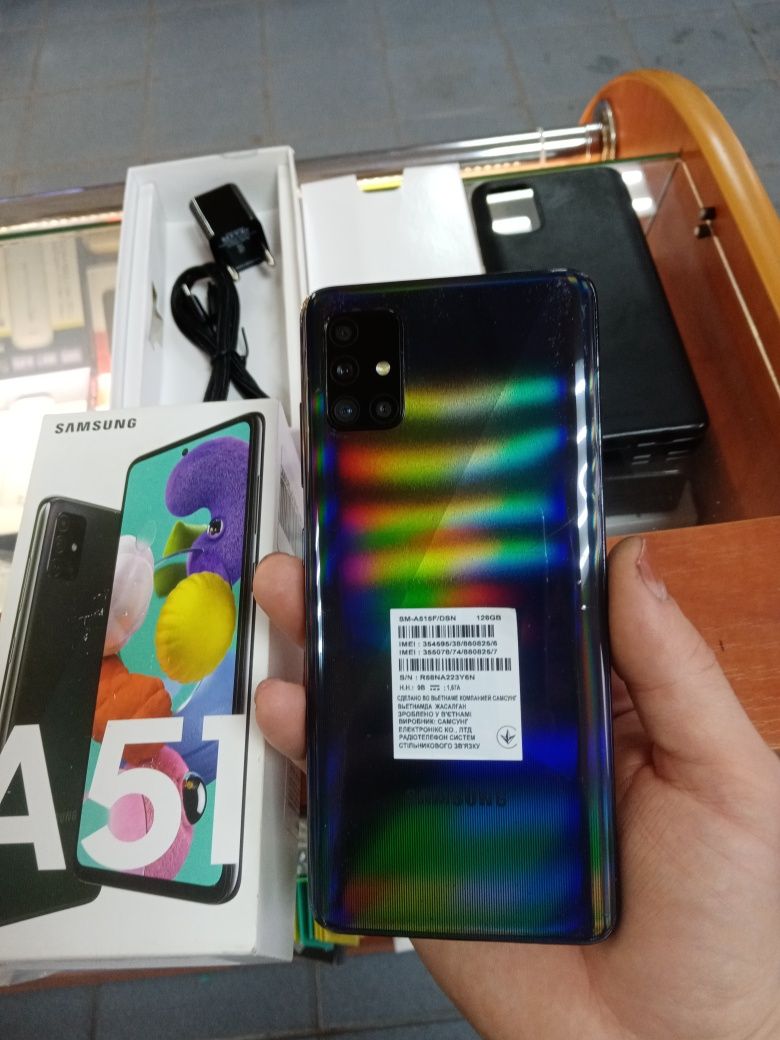 Samsung A51 6 128 ГБ Чудовий