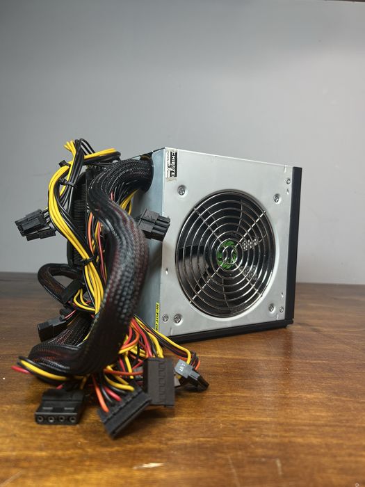 Блок живлення Chieftec SOLID 700w