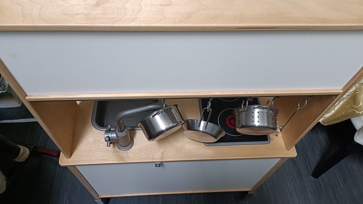 Cozinha criança IKEA com utensílios