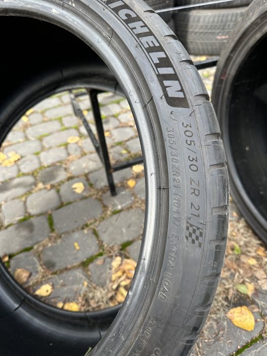 265/35/21+305/30/21 michelin
