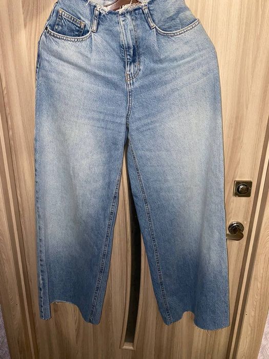 Джинси балон, шикарно сидять, дуже якісні