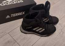Buty Adidas Terrex roz 38 2/3
Wygodne, lekkie, trwał