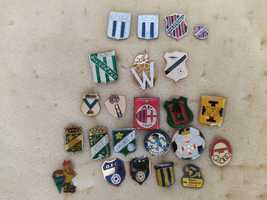 Pins de clubes de futebol da Bolívia