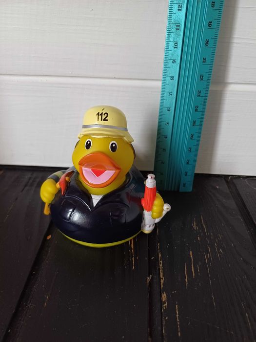 Гумова качка для ванни пожежник утка уточка