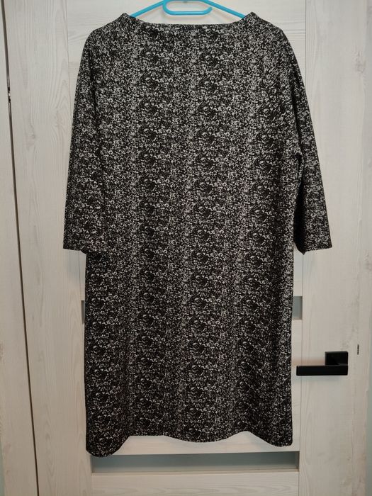 Sukienka damska wizytowa Top Secret