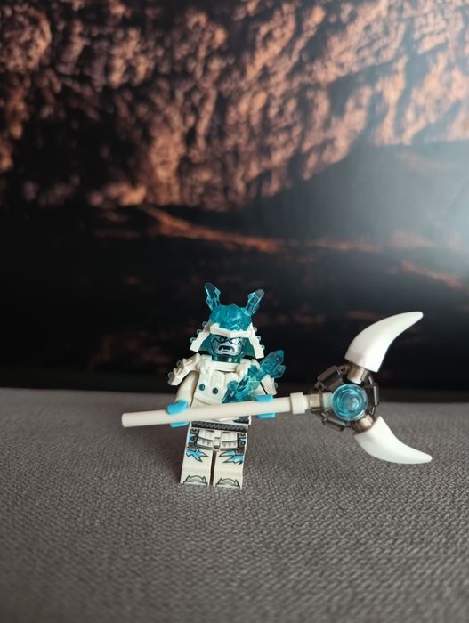 Figurka Lego Ninjago Zane Lodowy Cesarz / Ice Emperor njo522
