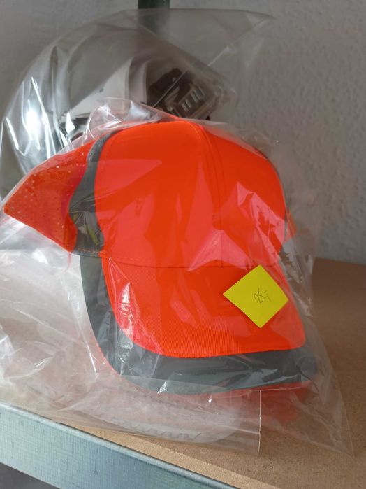 LAHTI PRO Czapka z daszkiem pomarańczowa z siateczką rozm. uniwersalny