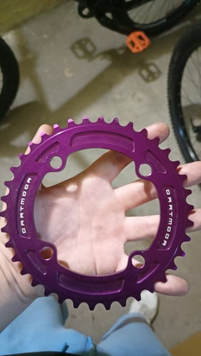 Zębatka Dartmoor Totem 38T zębów 104BCD