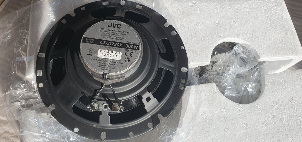 Kit Colunas Focal e JVC