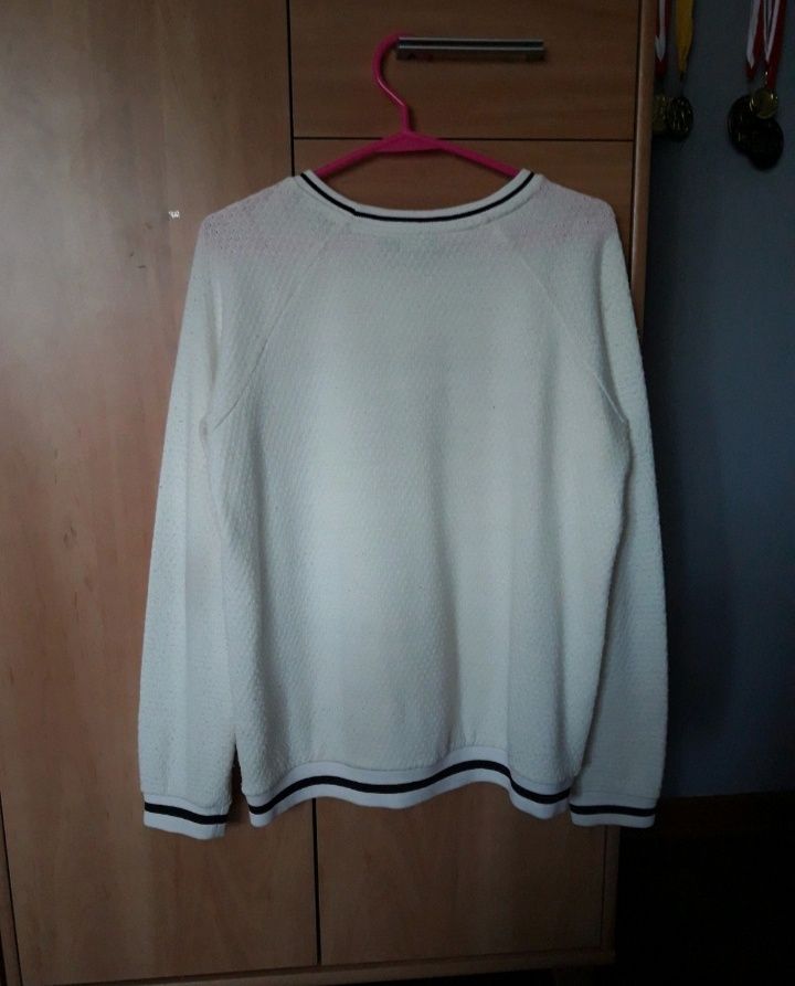 Bluza marki Bershka