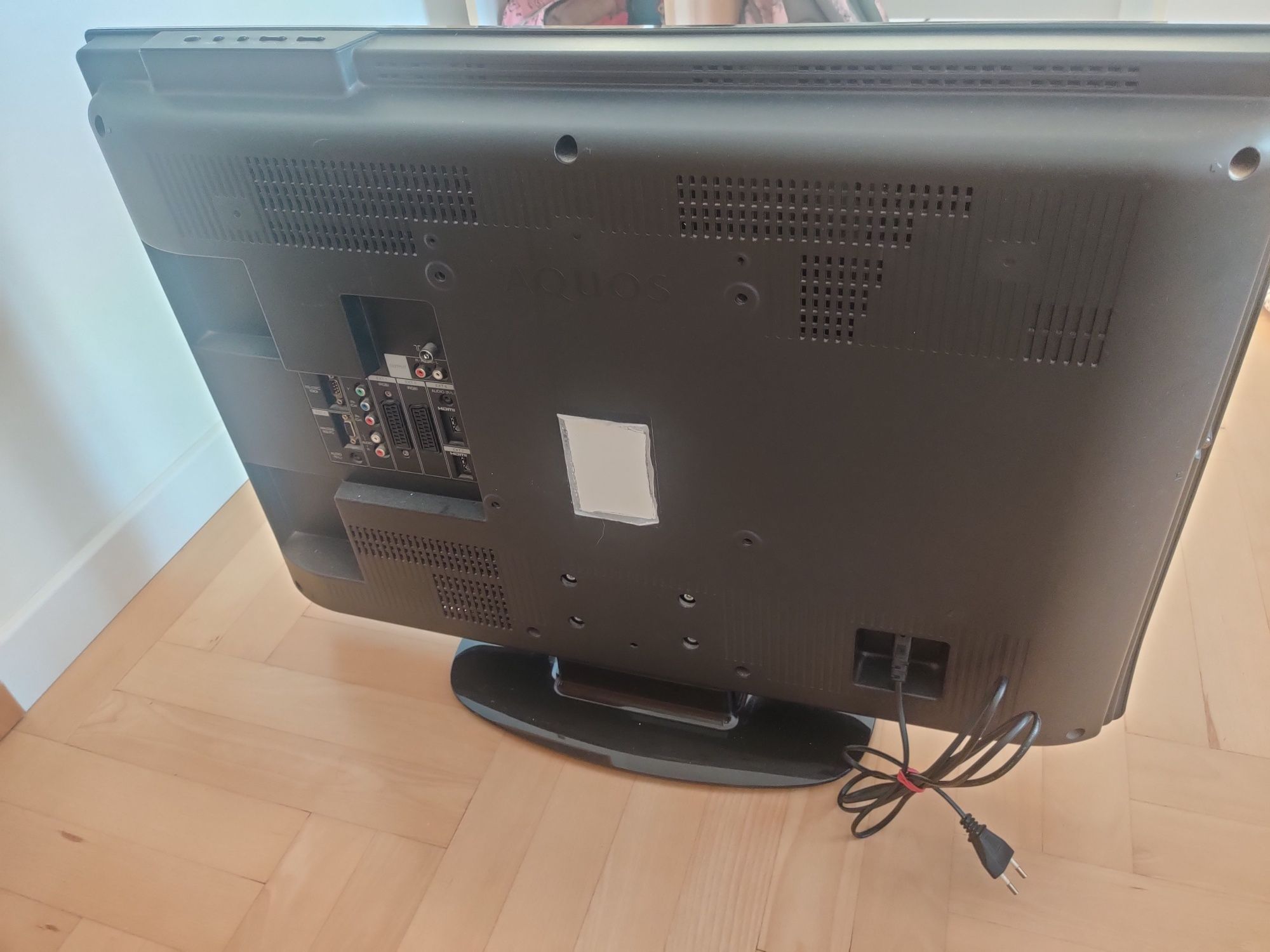 Telewizor Sharp Aquos 32
