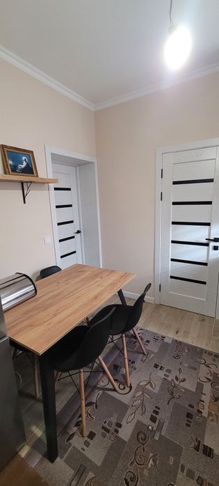 Здається 1к квартира в приватному будинку на вул.  Б. Хмельницького