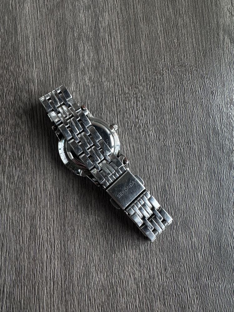 Годинник Sekonda