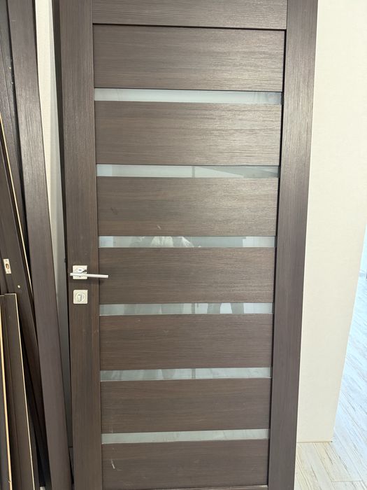 Продам міжкімнатні двері