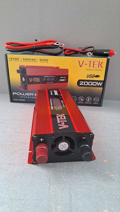 Преобразователь Инвертор 2000W ватт с дисплеем 12V Перетворювач