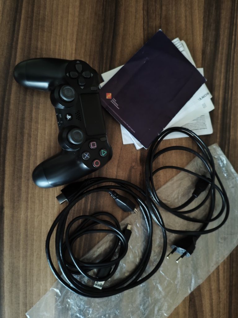 Sony PS4 PRO CUH72xxx 1tb