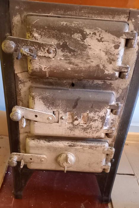 Piec kaflowy wolnostojący koza szamotowy antyk sprawny