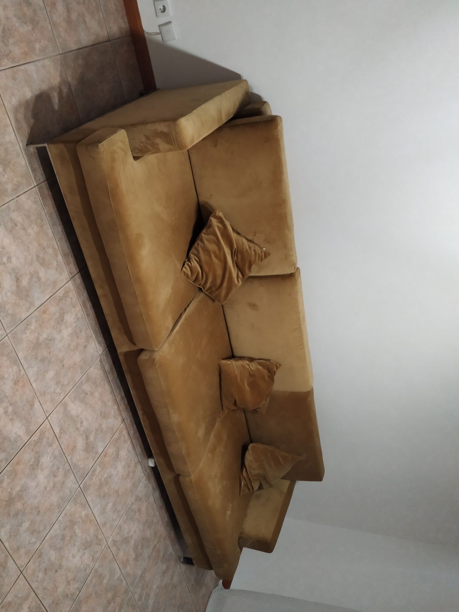 Sofá em excelente estado
